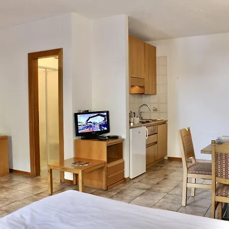 Adele 3* ليفينو