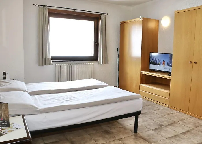 Adele מלון ליביניו