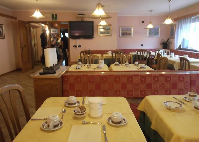 Adele 3* ליביניו