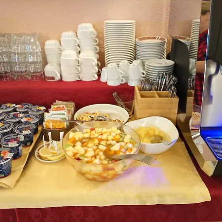 Adele Hotel 3*