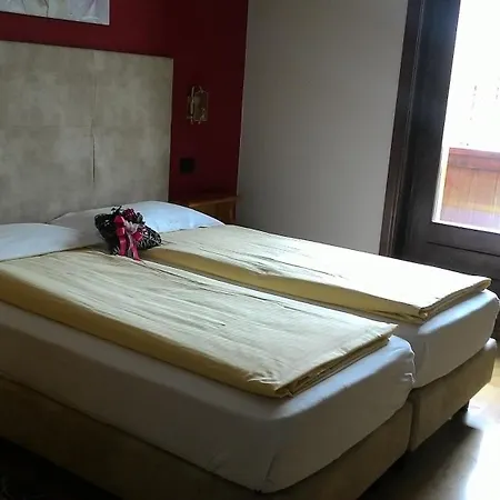Adele Hotel